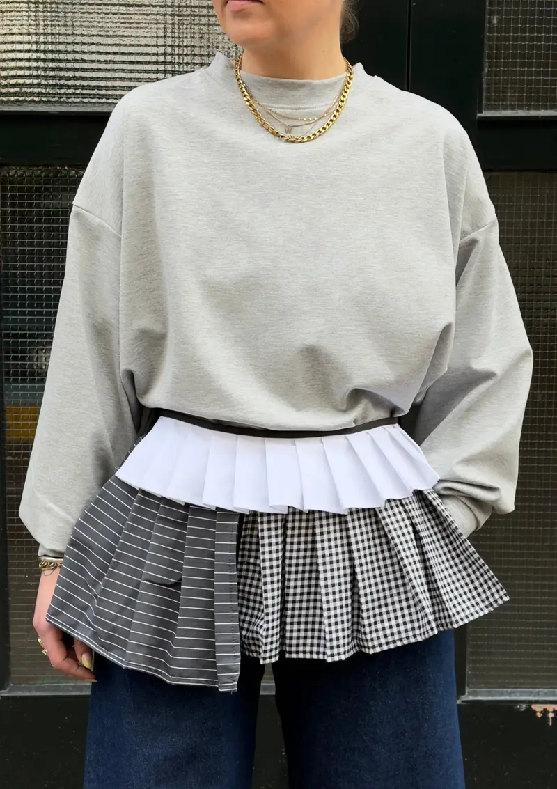 01/1 NOT A SKIRT