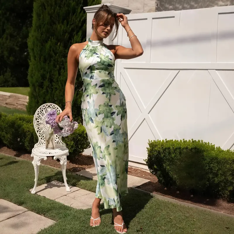 Abito Lungo Floreale con Scollo Halter
