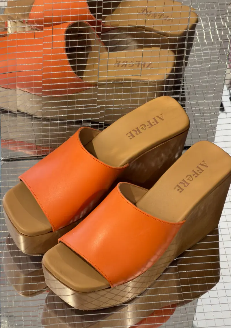 AFFÊRE | HOLLY HEEL - OFFBEAT ORANGE