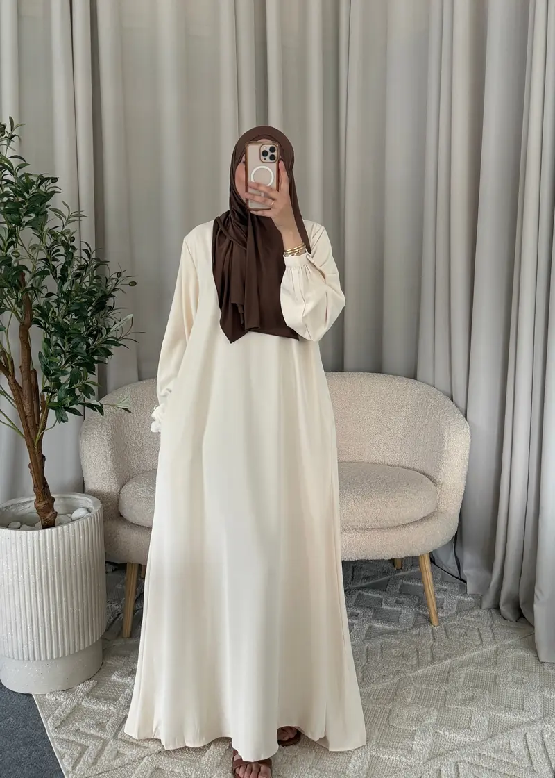 AICHA BUTTON ABAYA CREAM