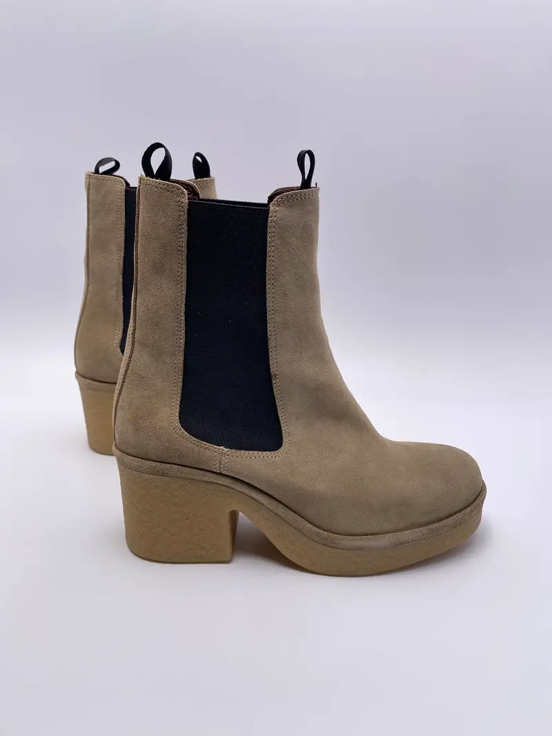 Anonymous Copenhagen Laurell platform calf suede mushroom