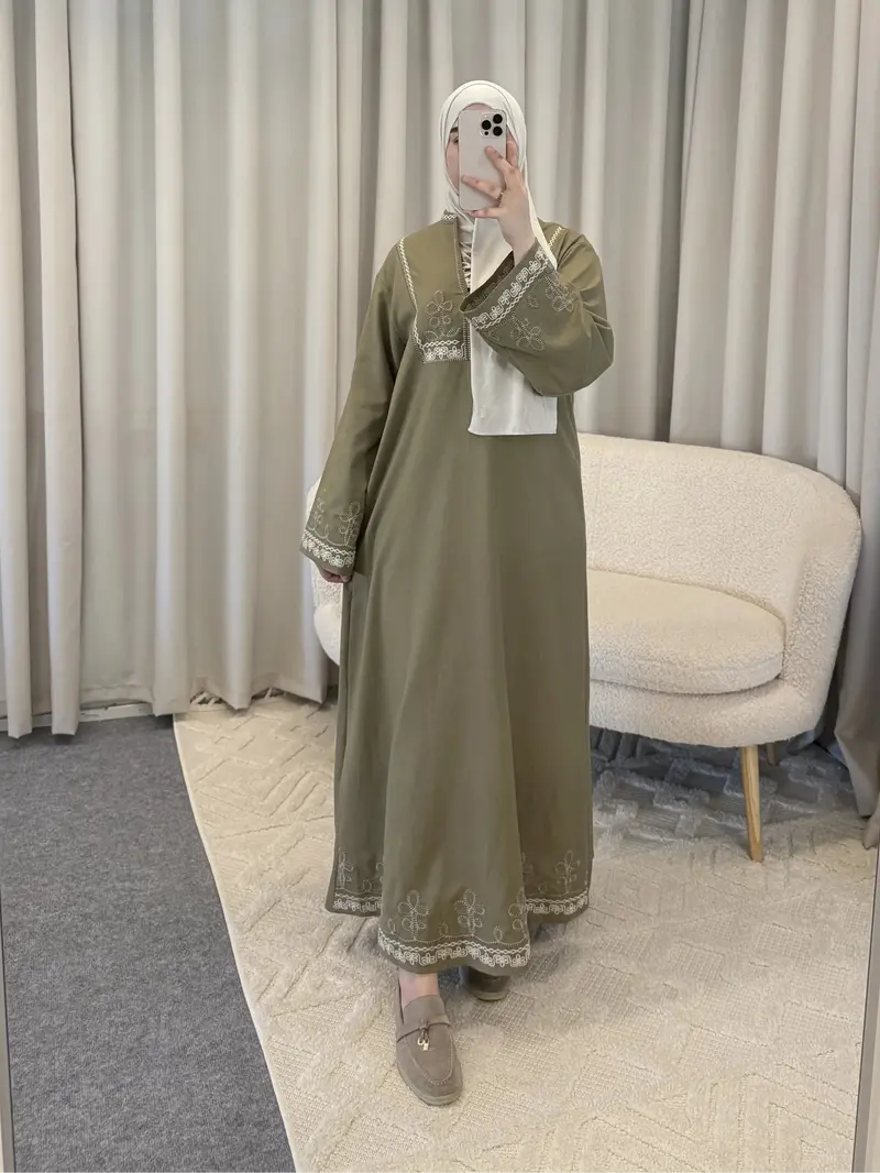BIBI EMBROIDERY DRESS GREEN