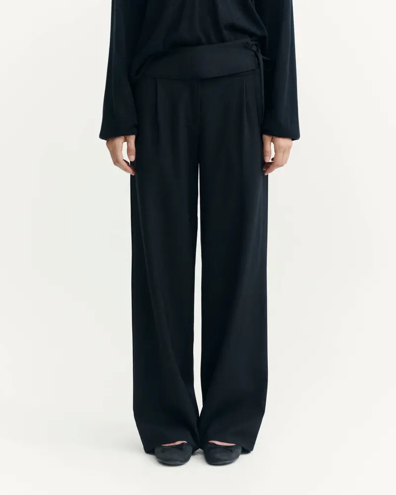 Black Yuri Pants