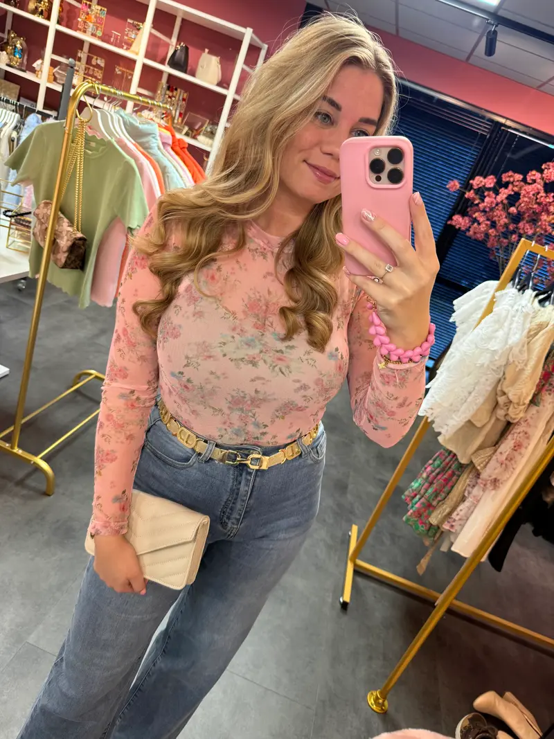 Body roze bloemen