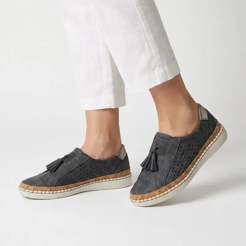 Carlena | Damskie Ortopedyczne Półbuty Slip-on Zosia z Ażurową Cholewką