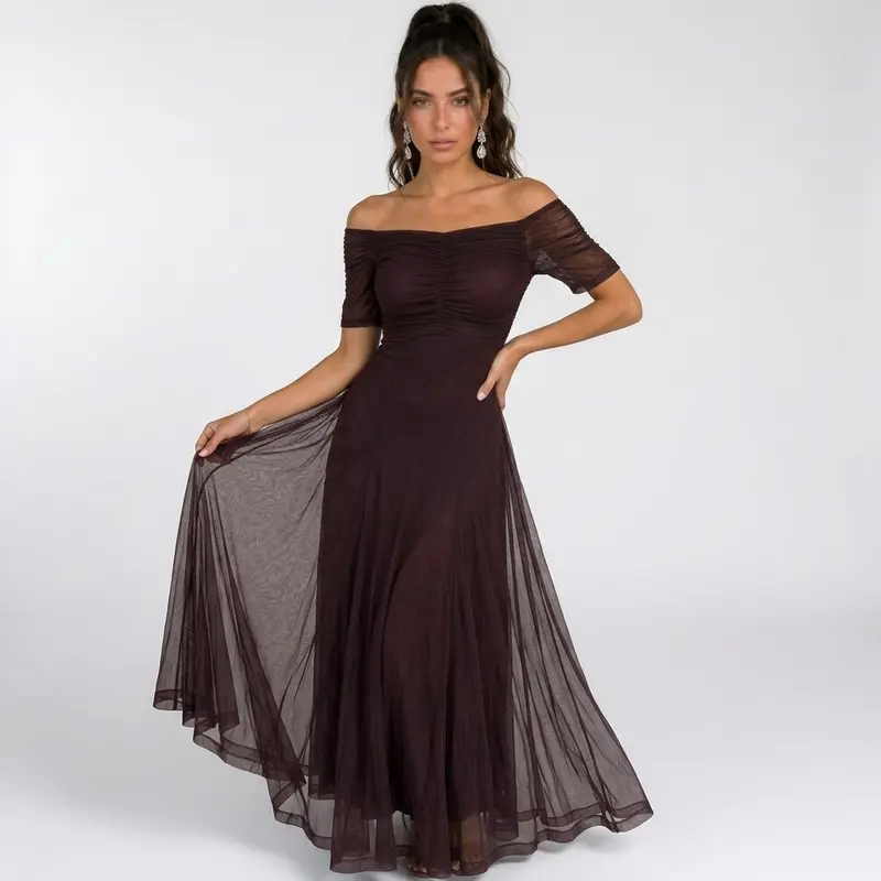 Carlena | Elegancka Sukienka Maxi z Odkrytymi Ramionami