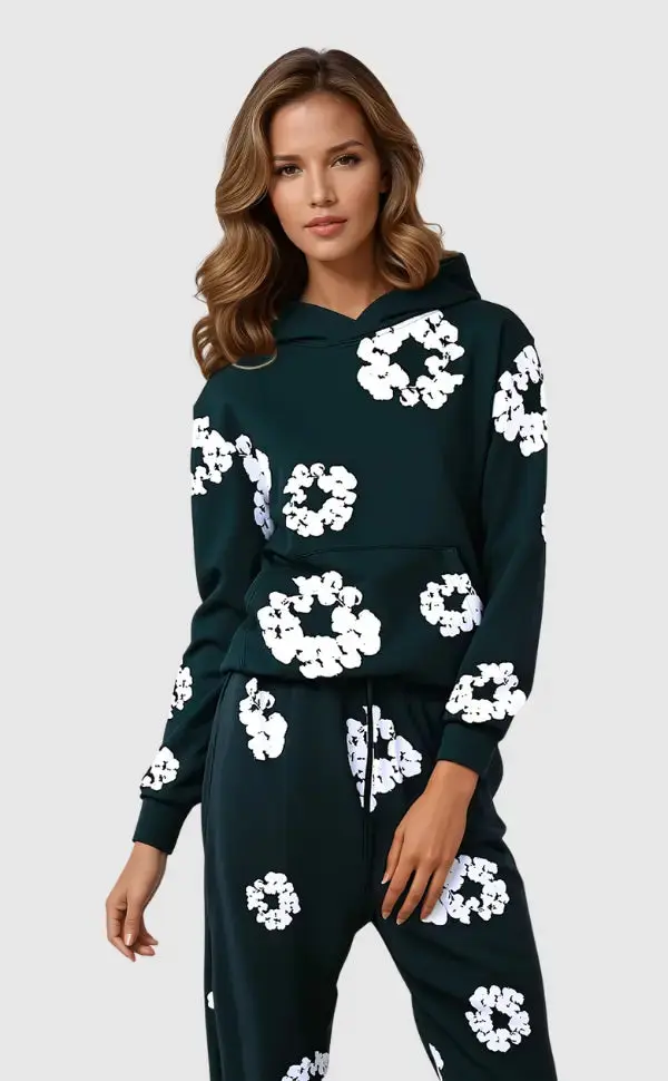 Carlena | Stylowy damski dres z kwiatowym wzorem łączący komfort i modny design | Lidia