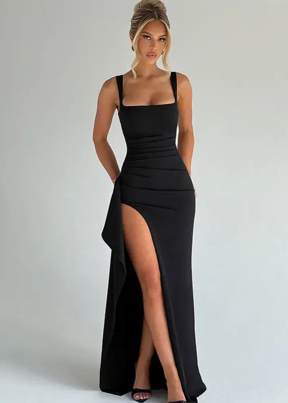 Chic LunaFlair™ Side Slit Dress