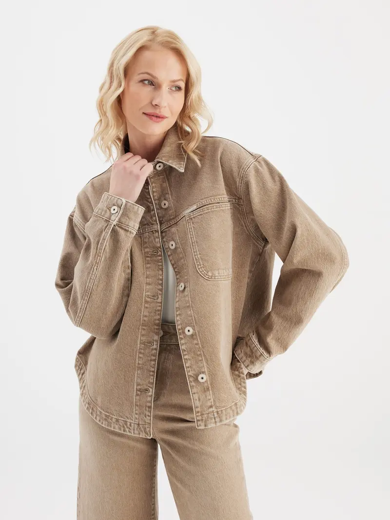 COJ denim jacket camel oversized fit model Tamara Peanut