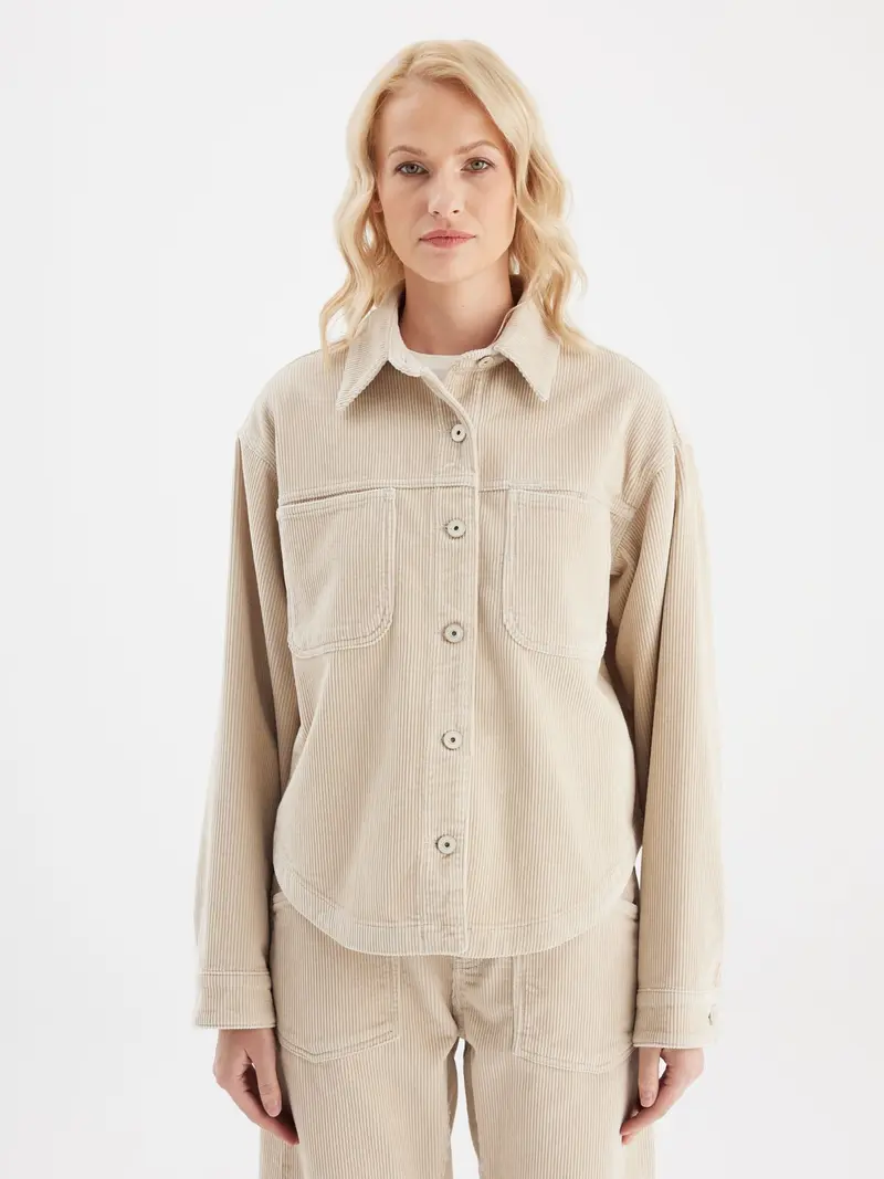 COJ rib jasje zand kleur model Tamara Cord Light Sand