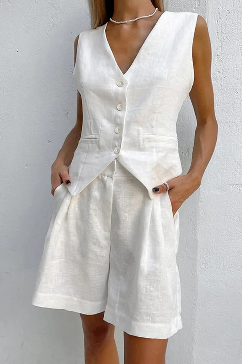 Completo Chic con Gilet e Shorts