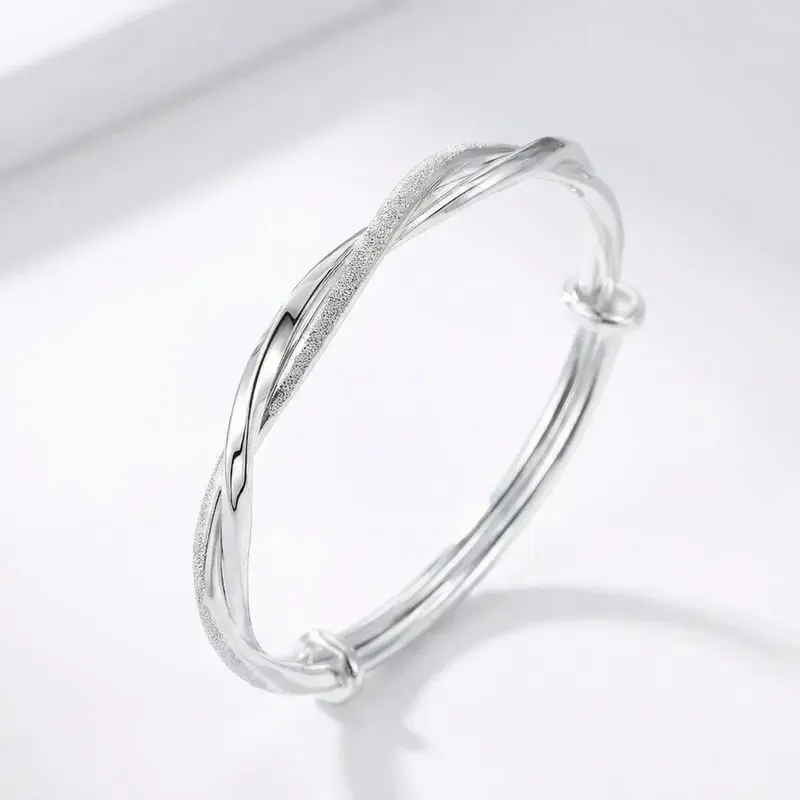 Damen Gedrehter Armreif in Offener Form Silberfarben | Shop Nory