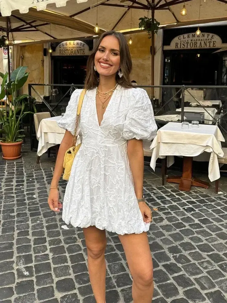 Damen Minikleid Mit Stickerei Und V Ausschnitt
