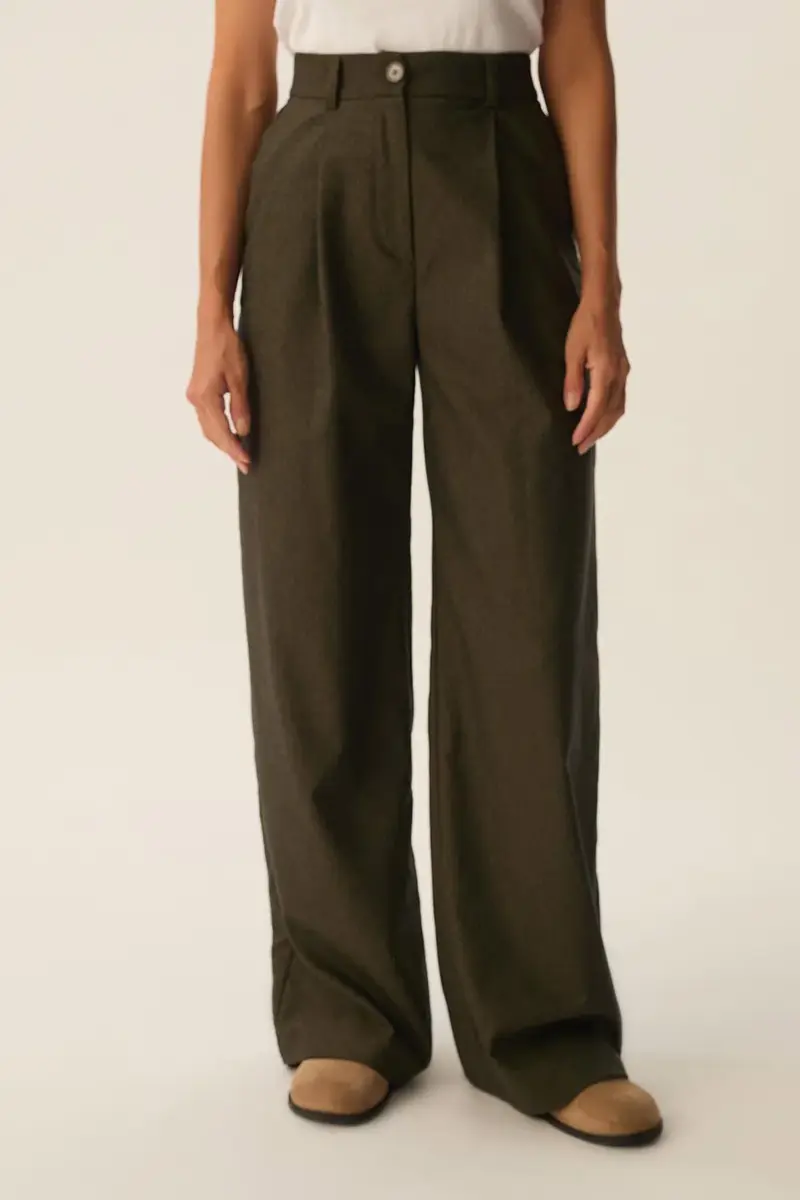 Des petits hauts pantalon siloe kaki
