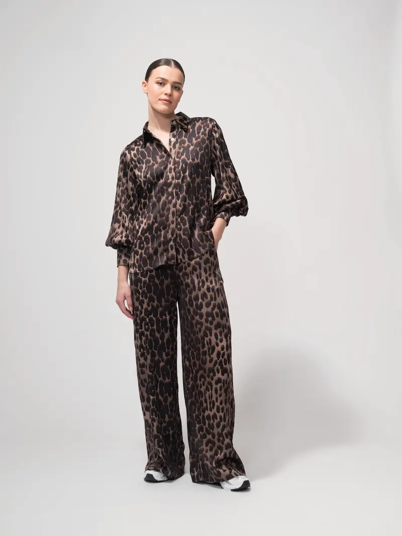 Dutchess cape pants animal print