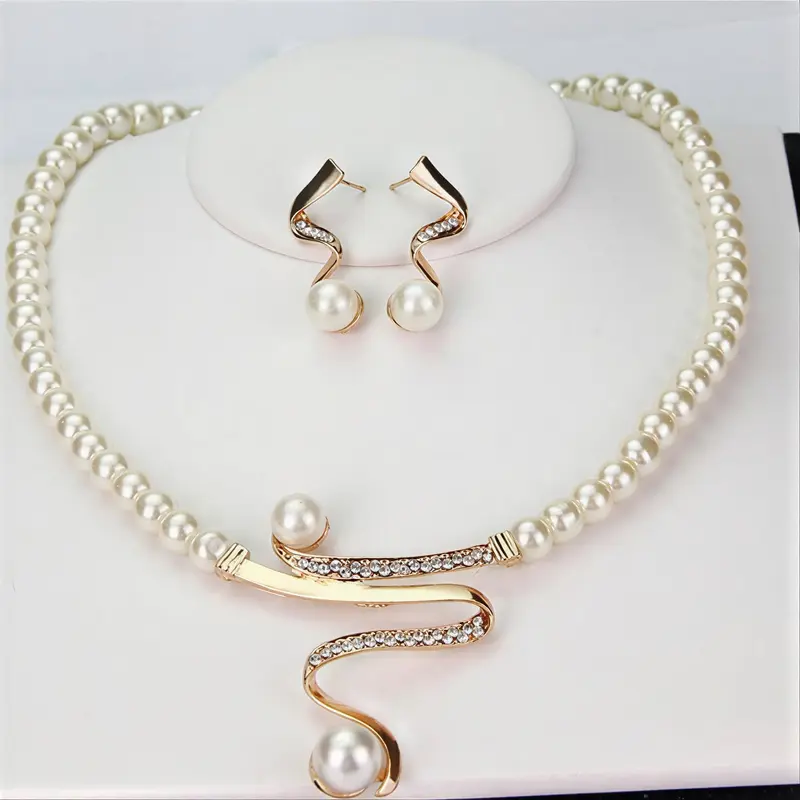 Elegant Natural Pearl Necklace Set