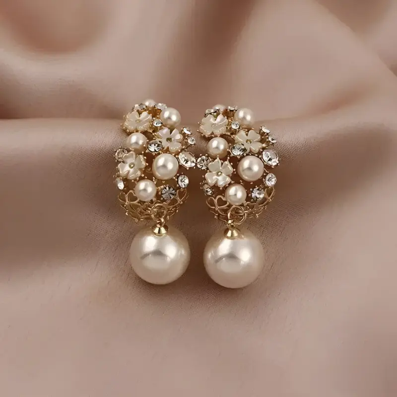 Elegant Pearl Flower Earrings