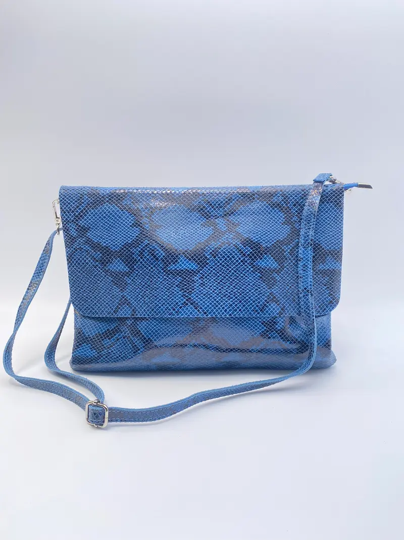 Envelope crossbody bag in blue leather print