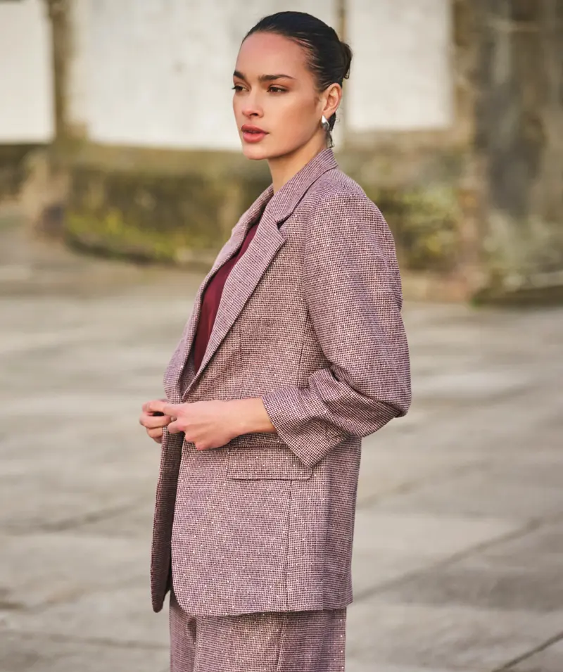 Esqualo blazer aubergine met beige print en strass model merlot fancy
