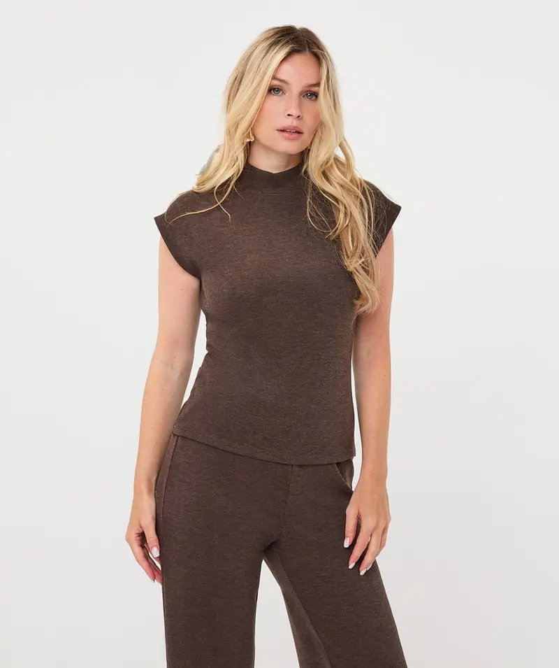 Esqualo top bruin kapmouw model sweater mockneck cacao
