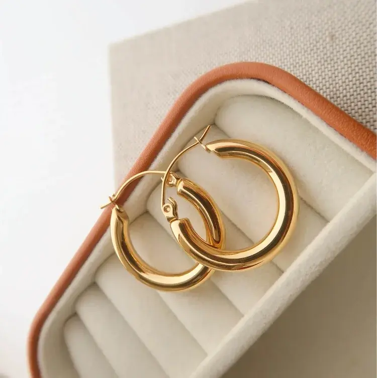 Goldene Creolen – Aurélie | Shop Nory