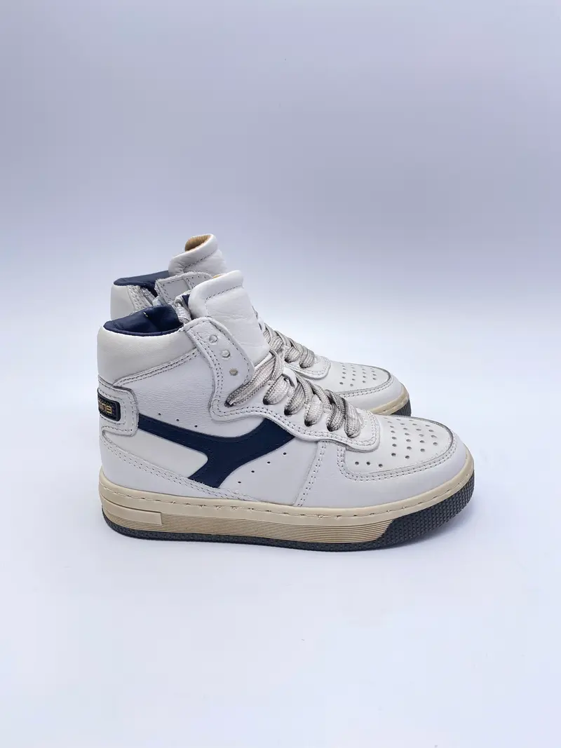 Hip white leather dark blue