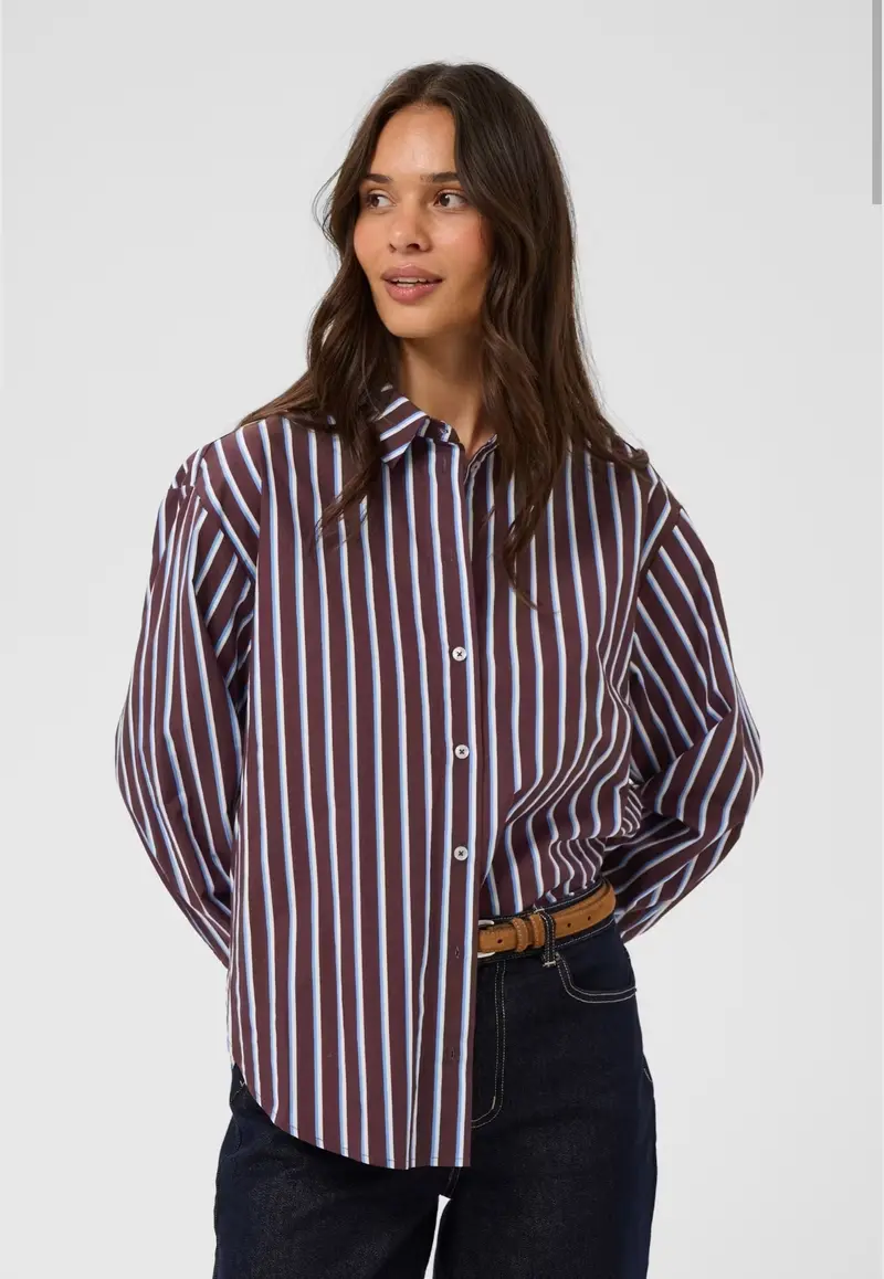 Kaffe blouse bordeaux met blauw en offwhite strepen pinstripe model KAgavina Gestreept Overhemd fudge chalk