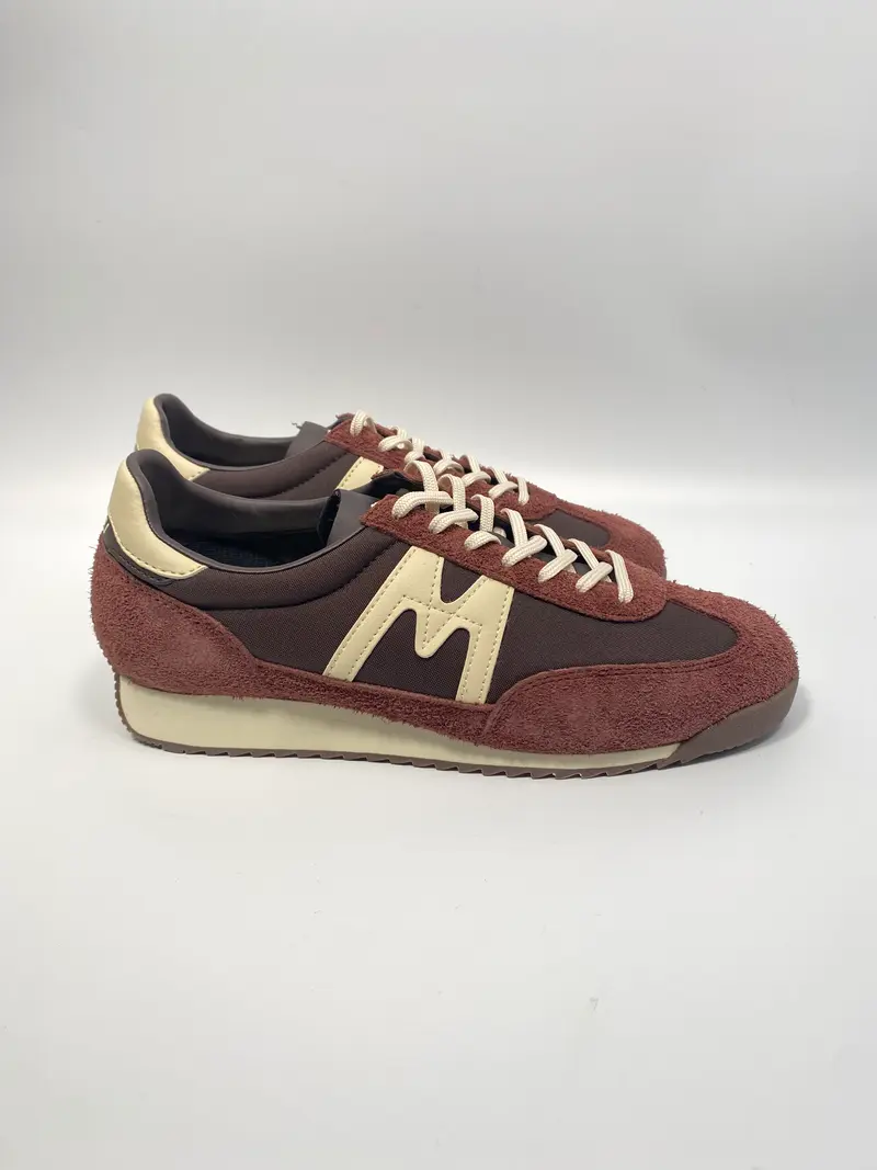 Karhu Mestari 76 Marron / Cloud Dream