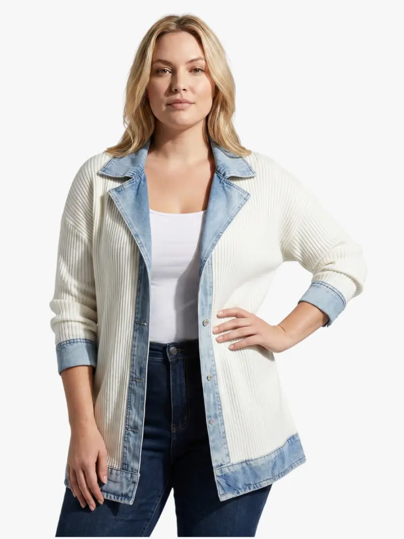 KNITTED JACKET FOR WOMEN