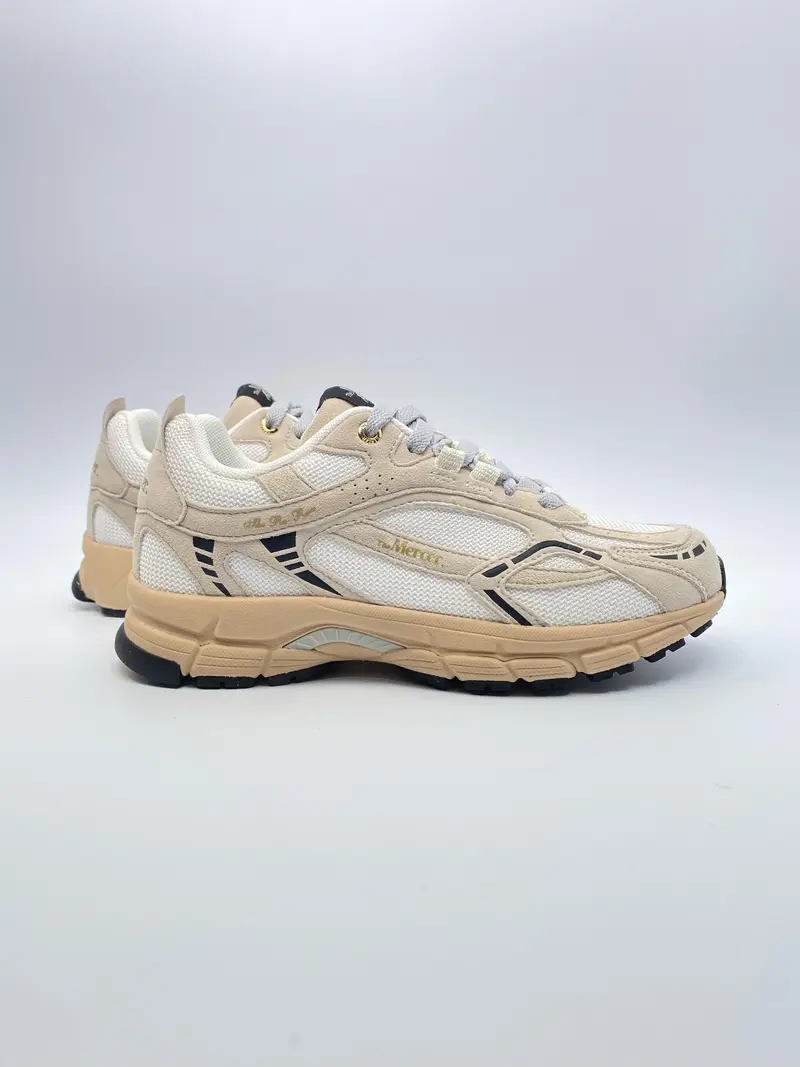 Mercer sneaker The Re-Run dessert off white