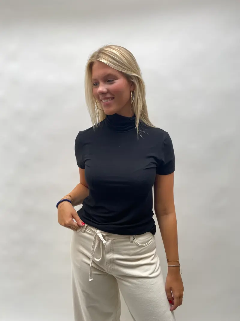 Milla Top Turtleneck Black