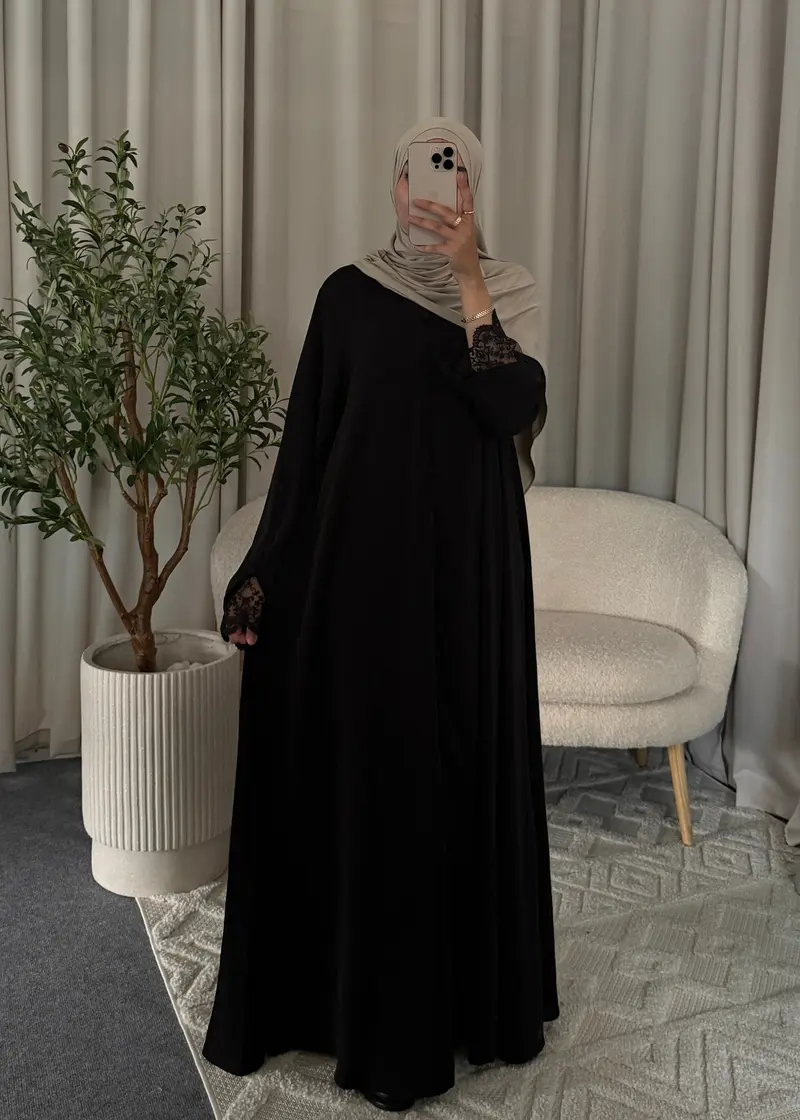 NAYLA LACE ABAYA BLACK