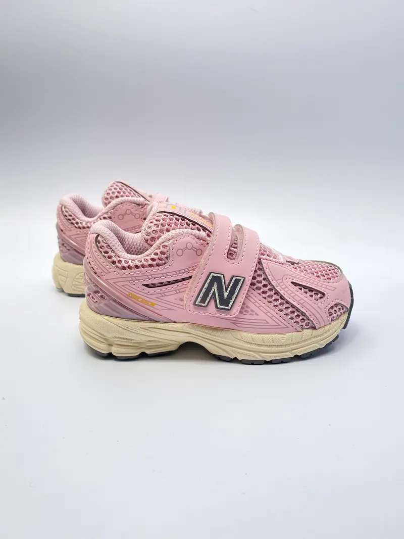 New Balance IV1906CK roze klitteband