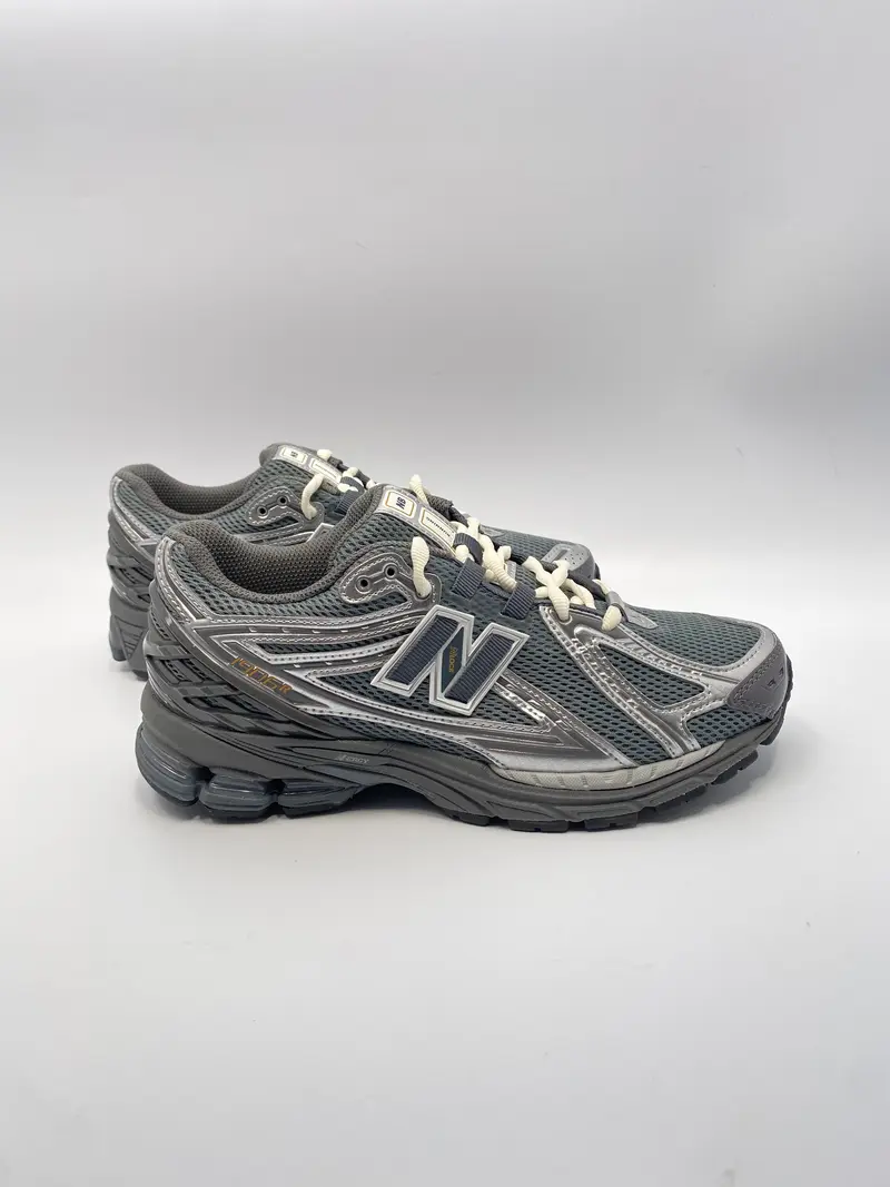 New Balance U19066T