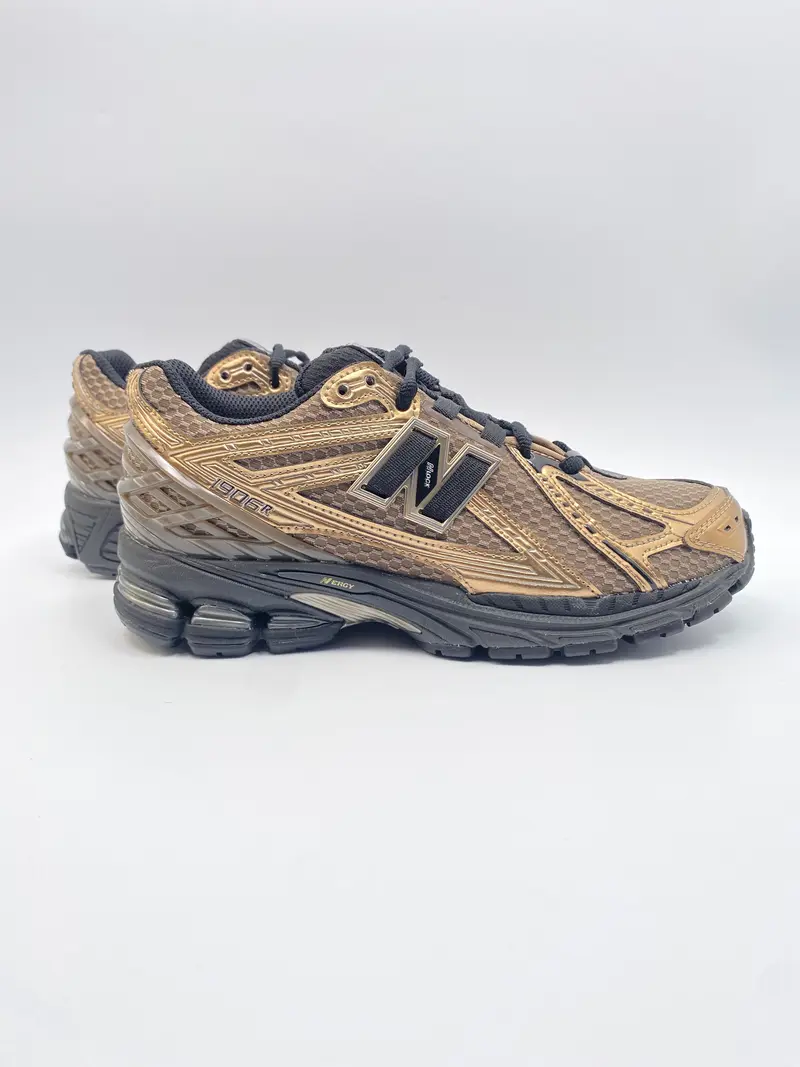 New Balance U1906RCJ mushroom black / black metallic