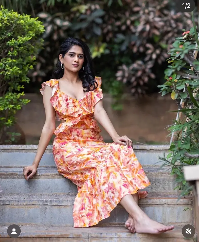 OLIVIA | Elegantes Sommer-Maxikleid