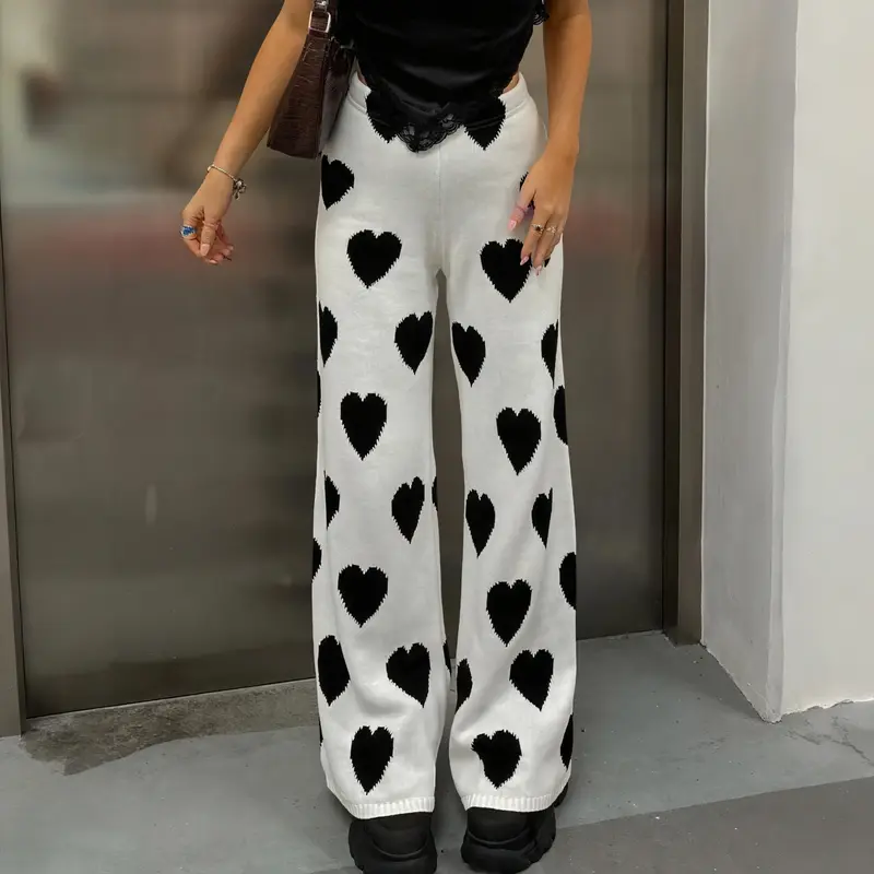 Pantaloni Knit a Gamba Larga con Cuori