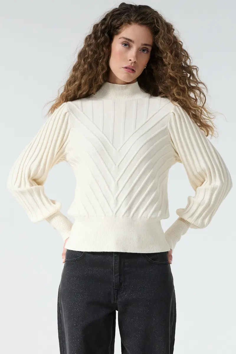 Puff-Sleeve Jumper