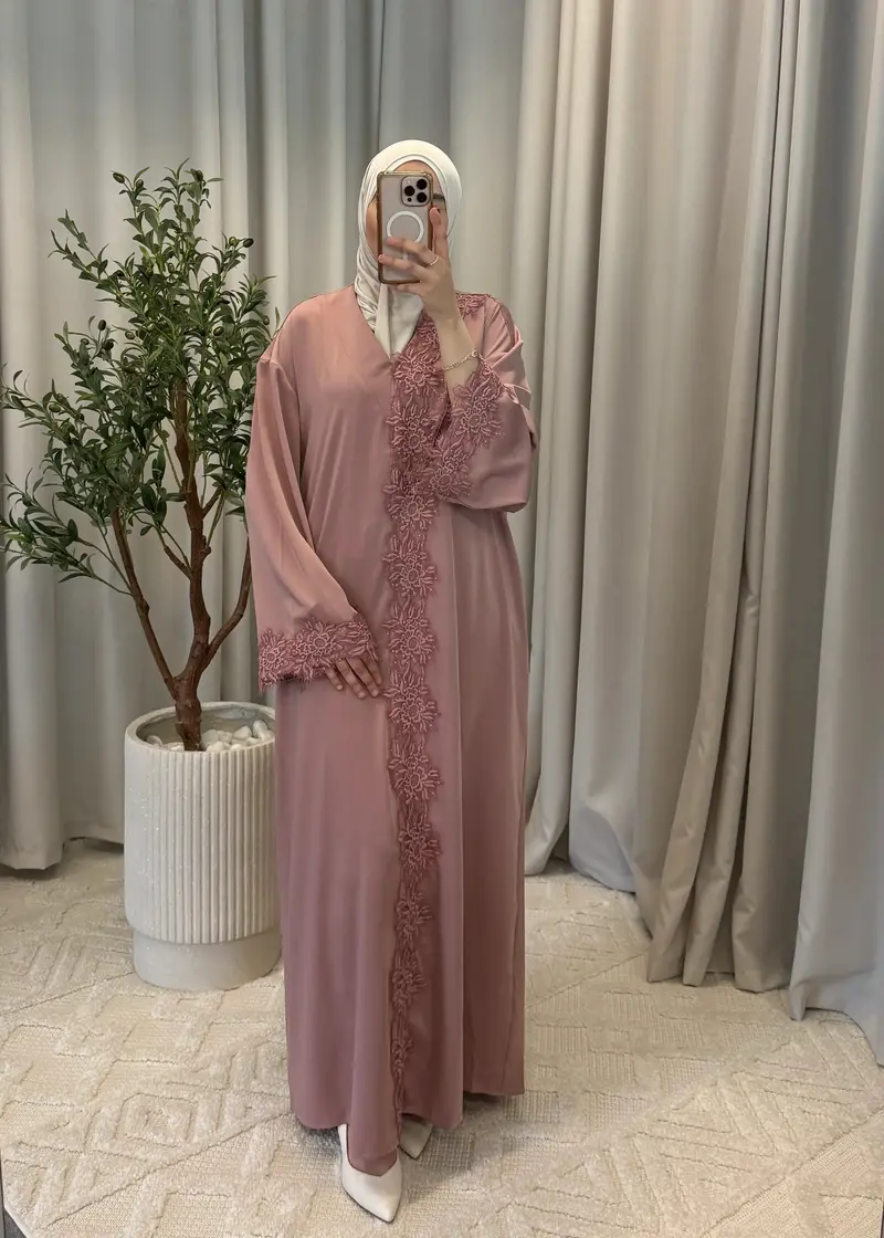 RADIA LACE ABAYA PINK