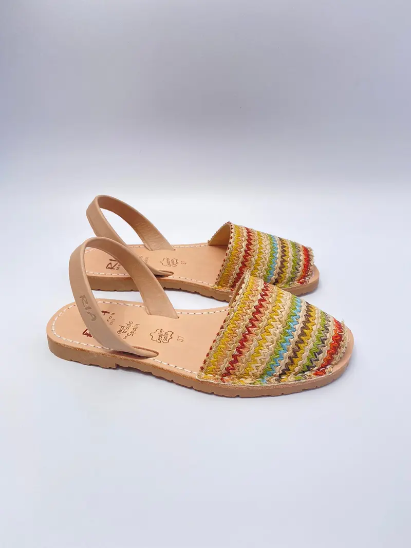 Ria Menorca sandaal in raffa print