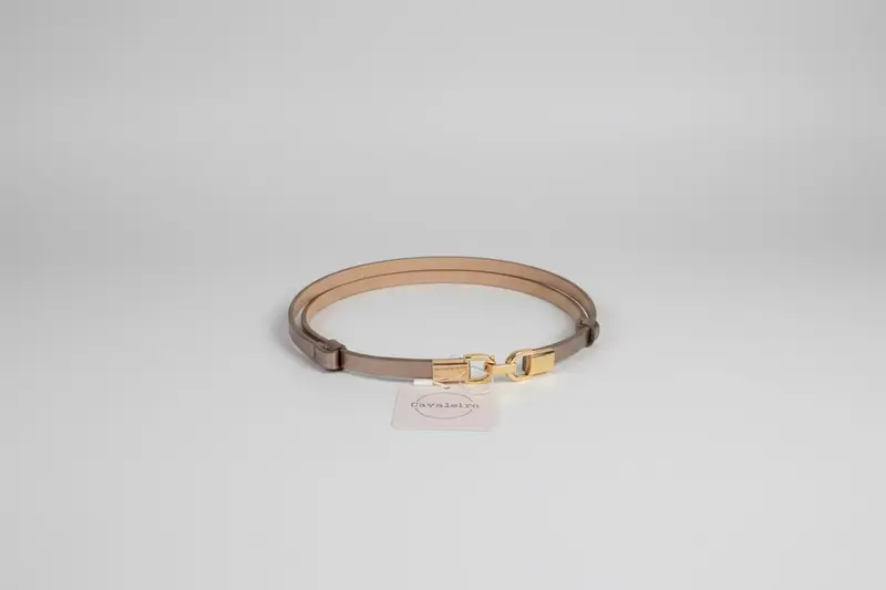 Riem met gouden haaksluiting