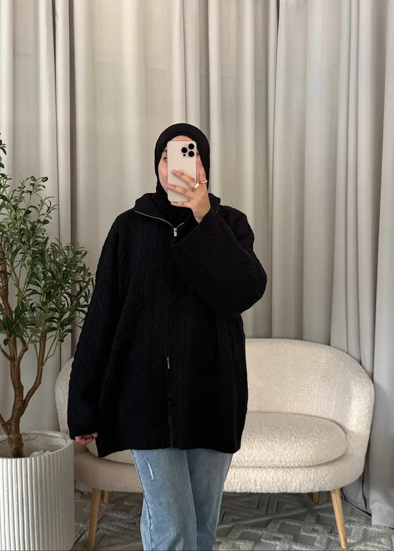 RIMA CABLE ZIP KNIT BLACK