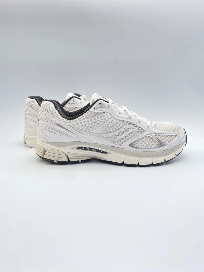 Saucony progrid guide 7 white black