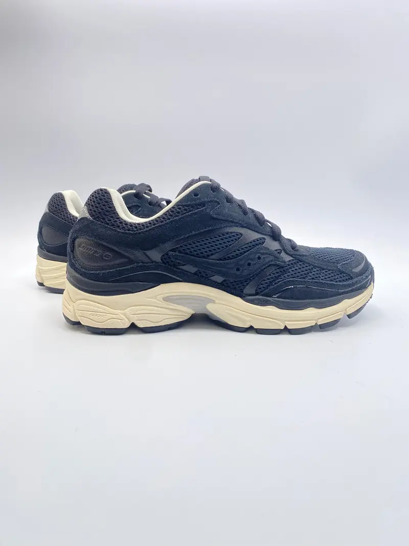 Saucony progrid omni 9 sneaker black cream