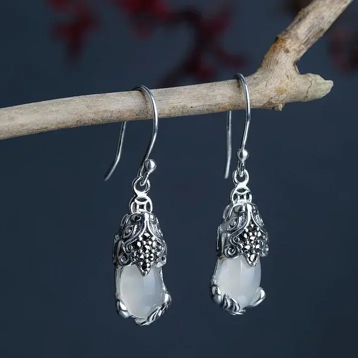 Silberne Ohrringe mit Mythischem Tier – Aelora | Shop Nory