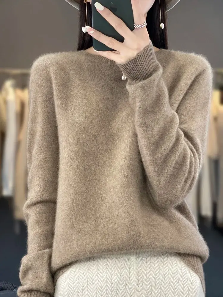 Sophie | Klassische Damen Strickjacke mit Rundhals