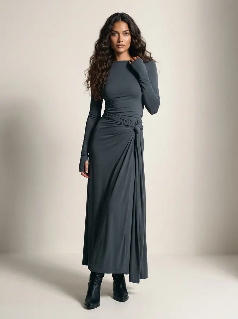 Stella | Elegancka wieczorowa suknia maxi z drapowaniem i rozcięciem wzdłuż nogi