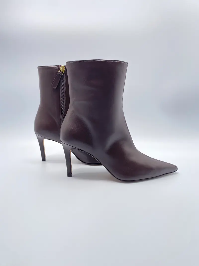 Toral tamara sofia chocolate