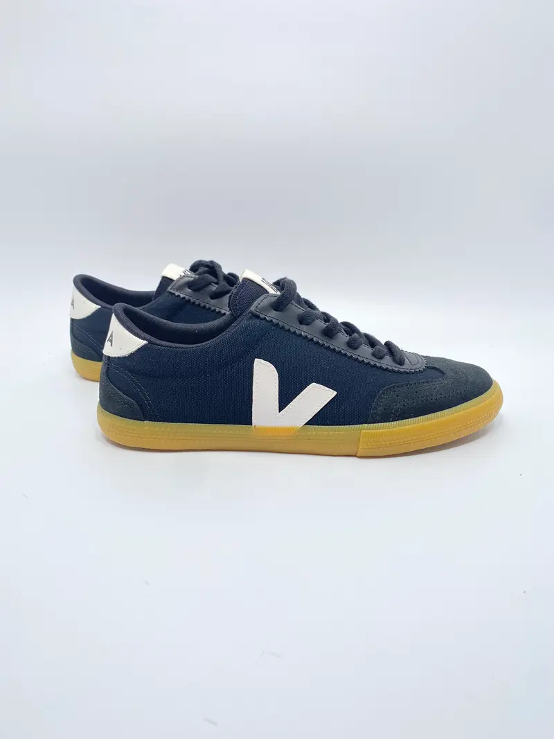 Veja volley canvas black white natural