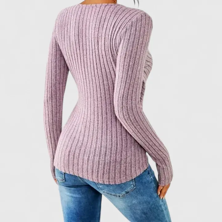 Vera™ | Sophisticated Tucking Top